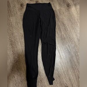 Lulu lemon align joggers size 4